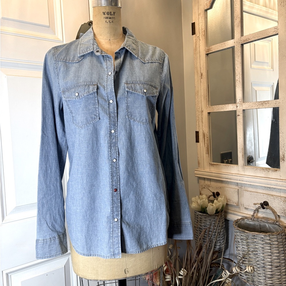 True Craft Blue Denim Pearl Snap‎ Darlin Shirt Western Timeless Classic Iconic